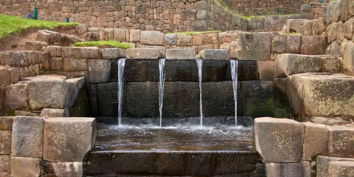 Raqchi Archaeological Site