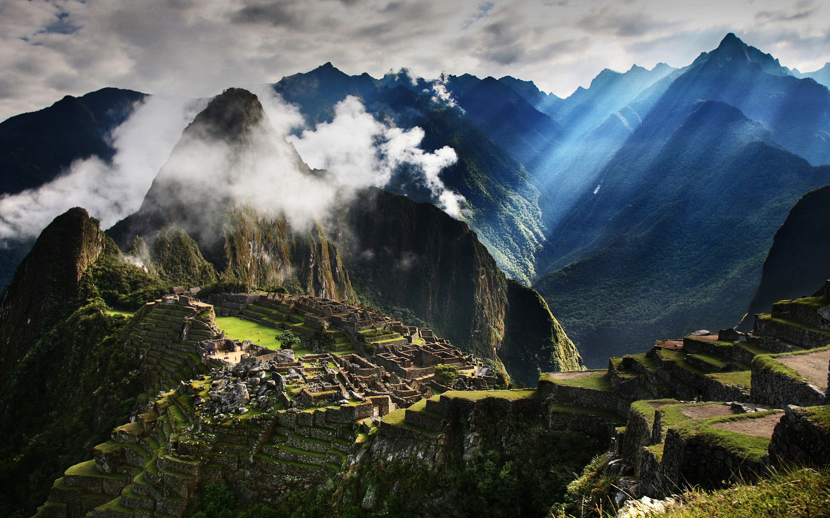 Explore the Thrill of the World with Sierra Tours