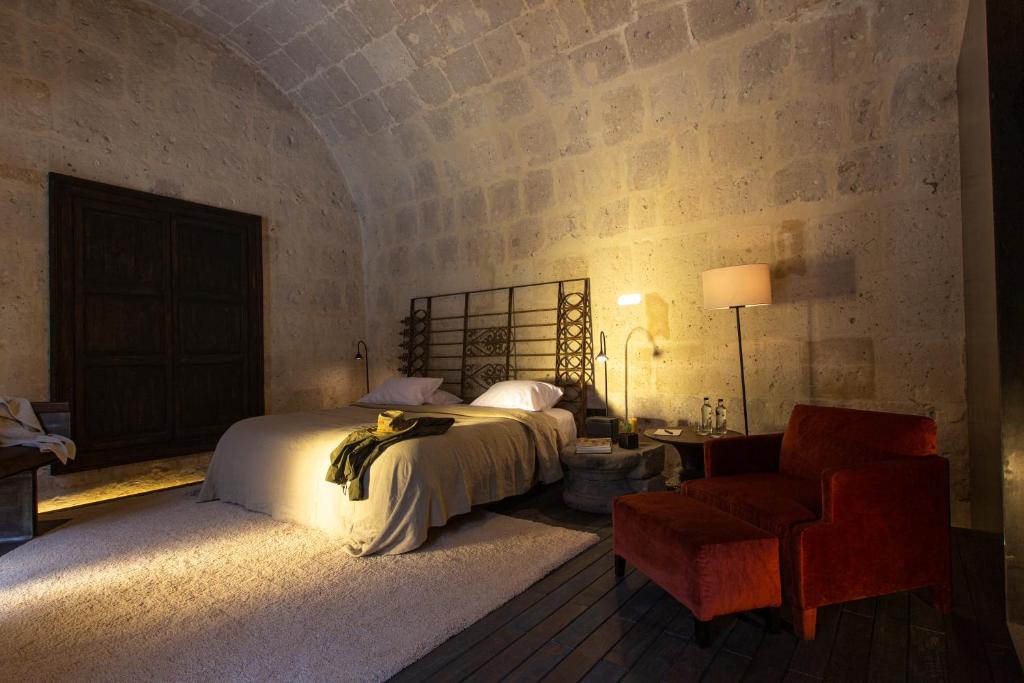 Claustro Room - Image 3