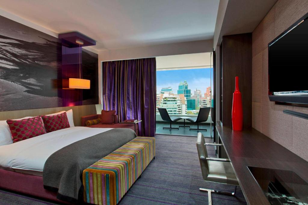 Deluxe Guest Room - Image 1