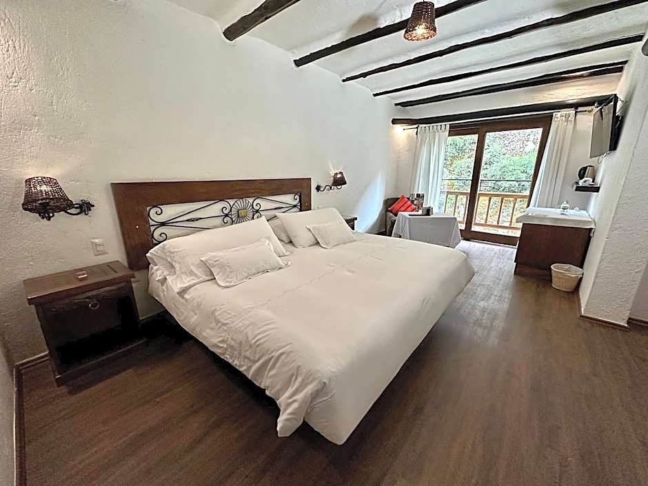 Double Room - Image 1