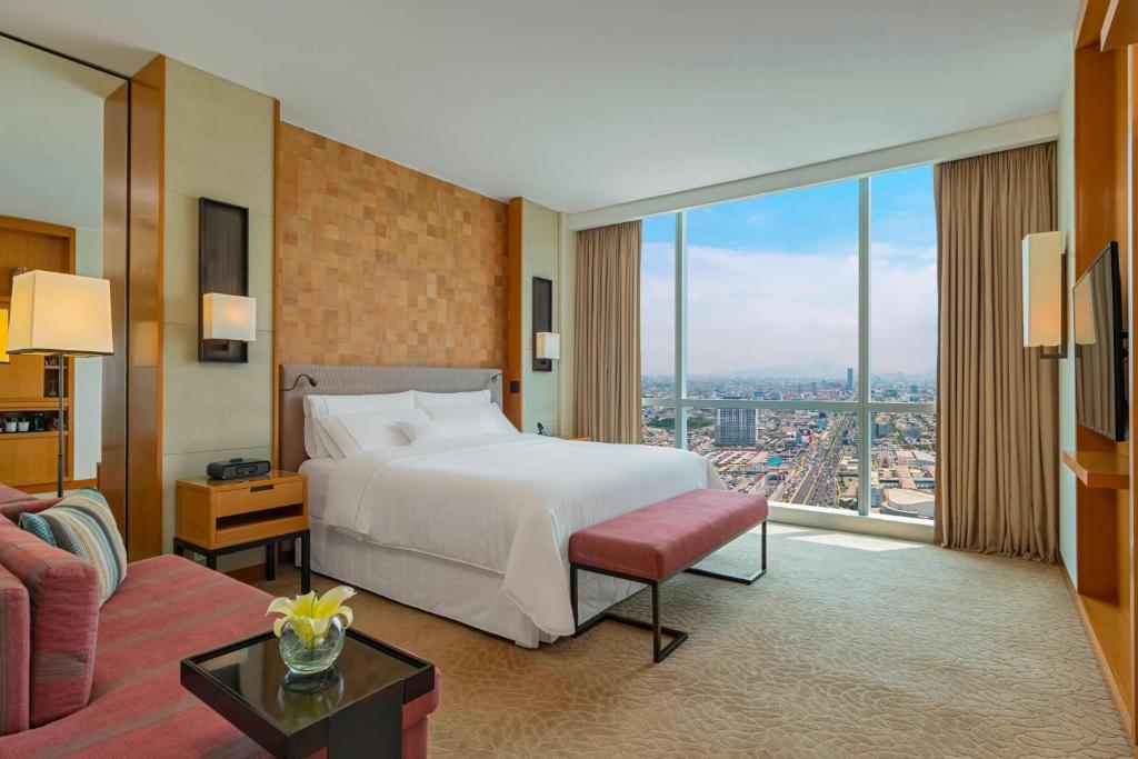 Executive Suite - Image 1