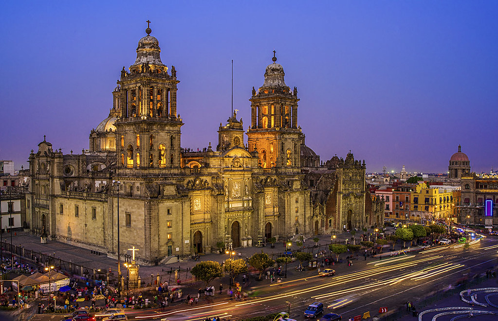 Feel the pulse of Mexico as ancient civilizations, colonial elegance, and modern life come together in perfect harmony.

Discover the dynamic energy of Mexico City, stand in awe before the majestic pyramids of Teotihuacán, and wander through colorful colonial towns rich in history, art, and tradition.

A journey that captures the true essence of Mexico—authentic, inspiring, and unforgettable.